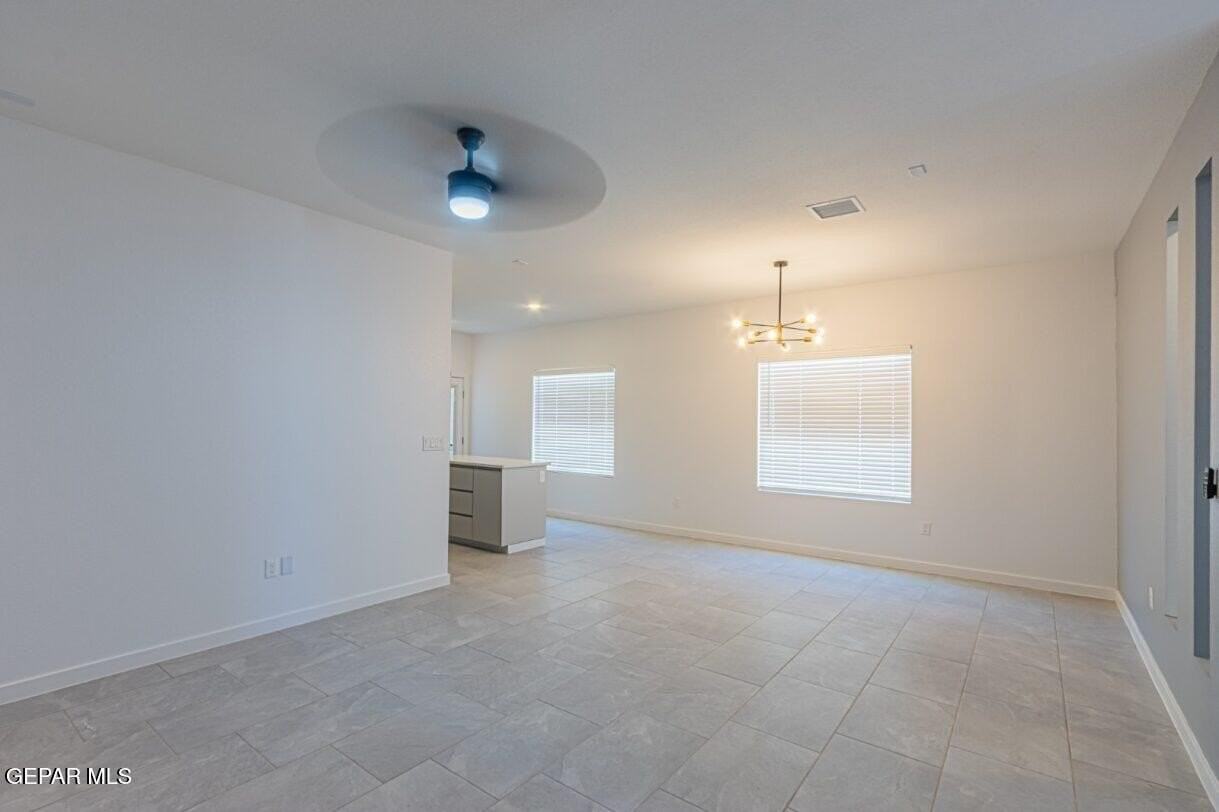 15168 Composition Ave - Photo 4 of 27