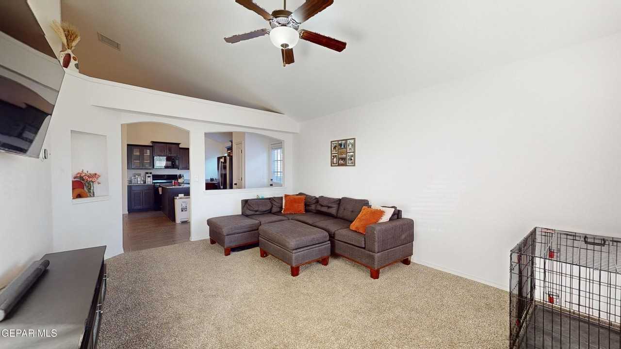 14613 Luciana Alvarado Ct - Photo 2 of 30