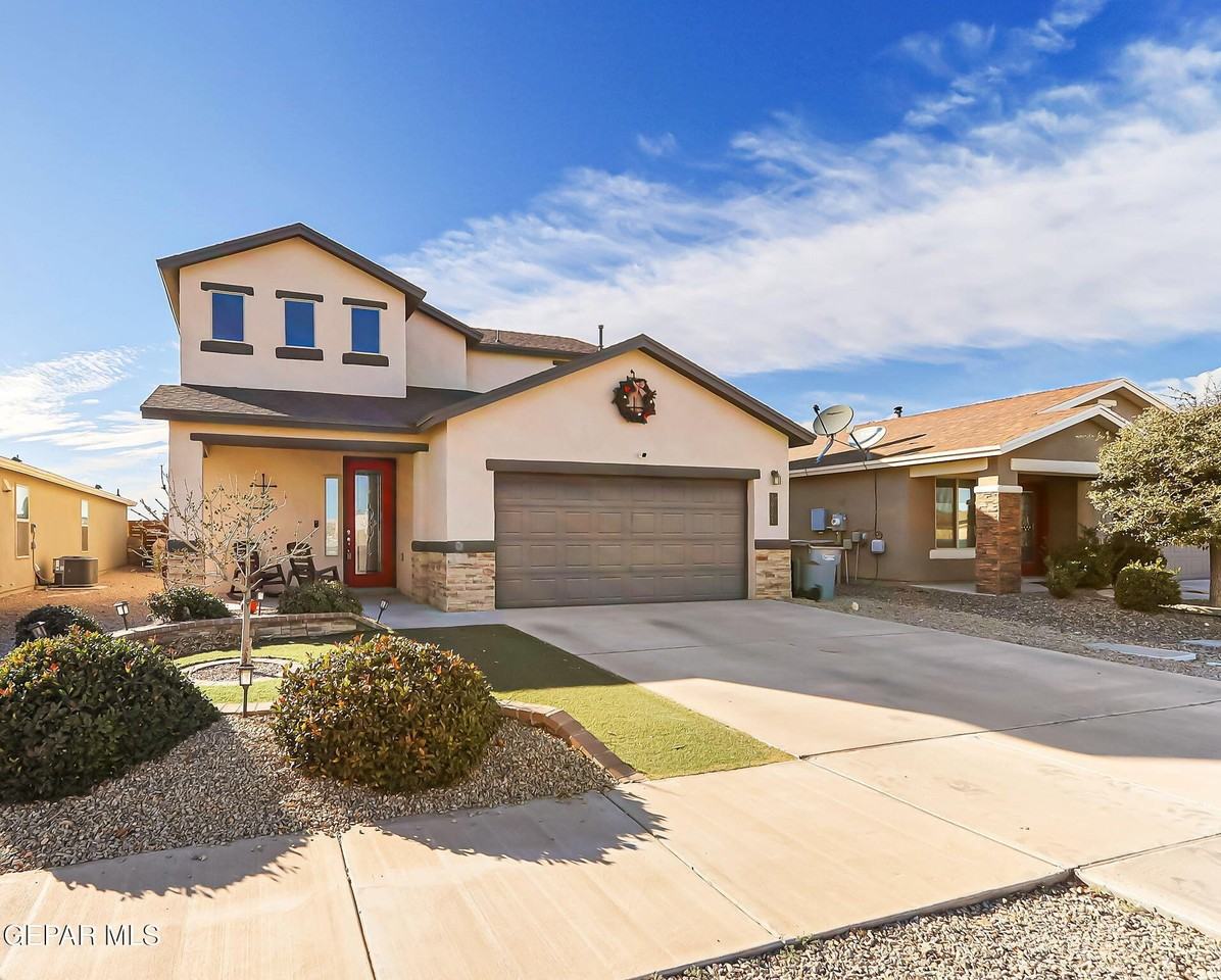 3921 Desert Dunes Dr - Photo 2 of 50