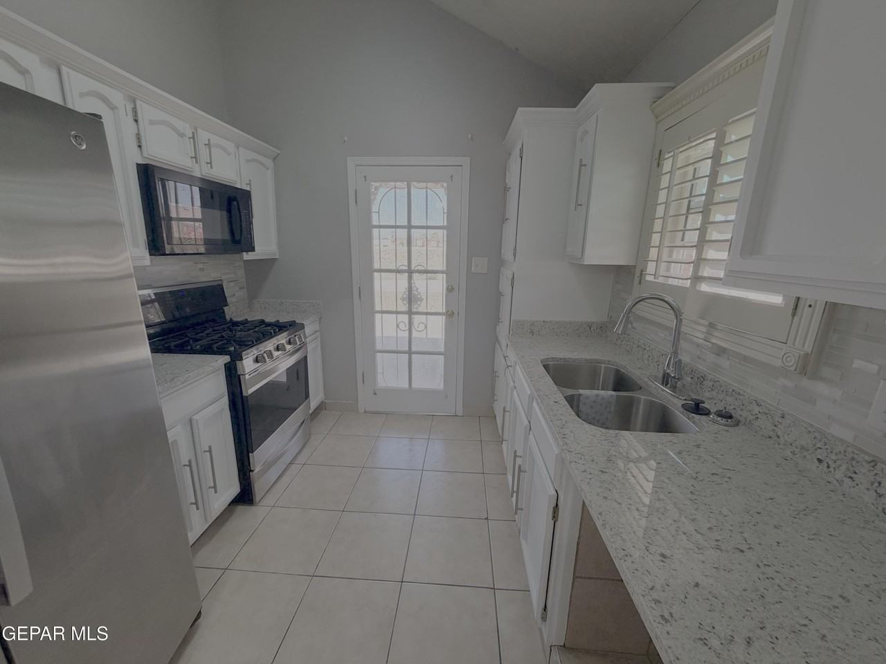 1533 El Greco Cir - Photo 3 of 15