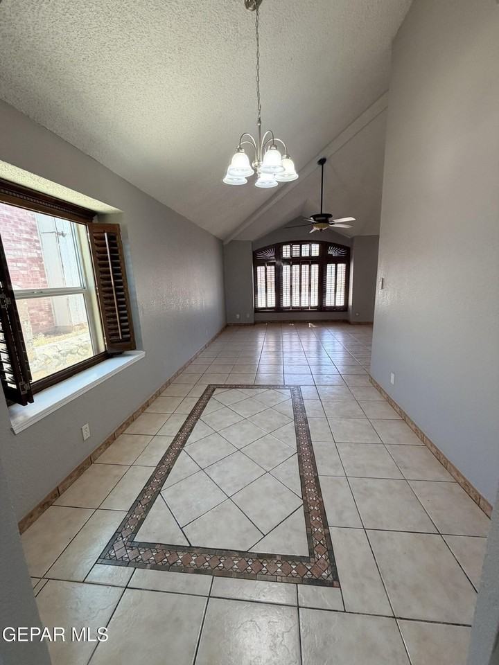 1533 El Greco Cir - Photo 7 of 15