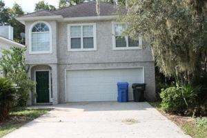 featured image of 609 Cedar St