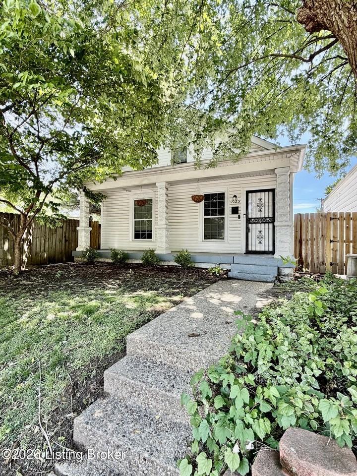 2125 Crittenden Dr - Photo 2 of 24