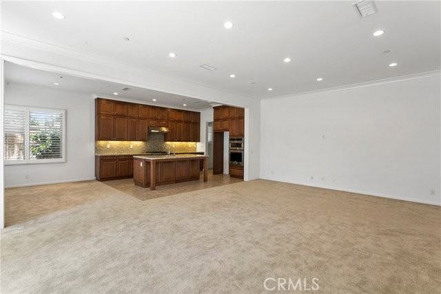 68 Bloomington - Photo 3 of 8