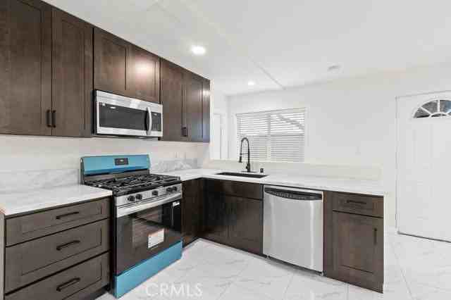 1578 San Bernardino Pl - Photo 6 of 8