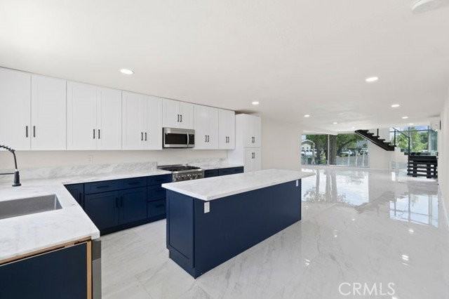 1580 San Bernardino Pl - Photo 7 of 8
