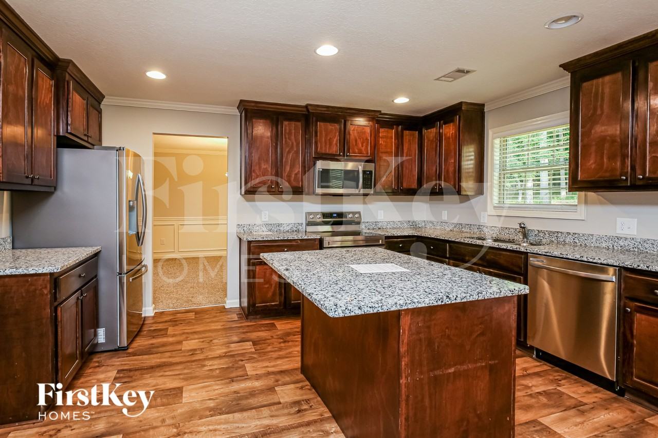 611 Peachtree Rd - Photo 6 of 16
