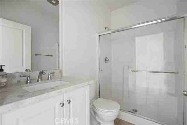 217 Wicker - Photo 4 of 7
