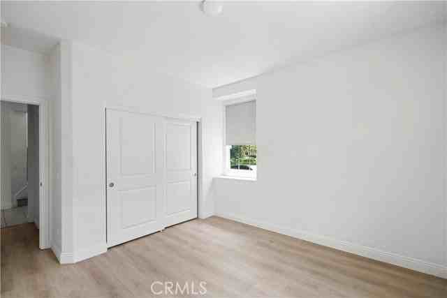217 Wicker - Photo 7 of 7
