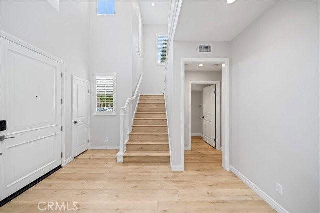 63 Darby - Photo 4 of 8