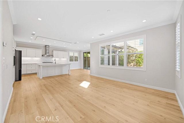 63 Darby - Photo 5 of 8