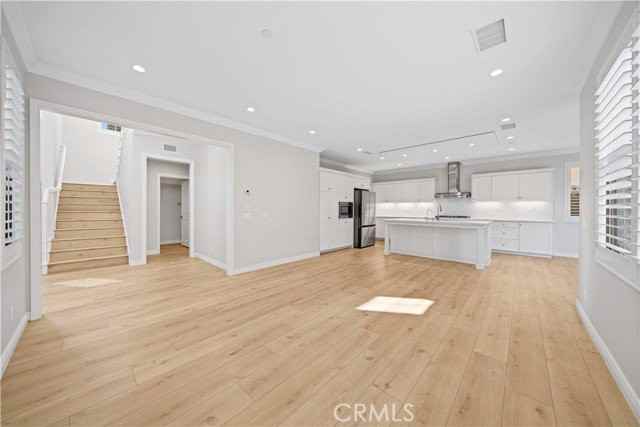 63 Darby - Photo 6 of 8