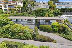 featured image of 620 Temple Hills Dr