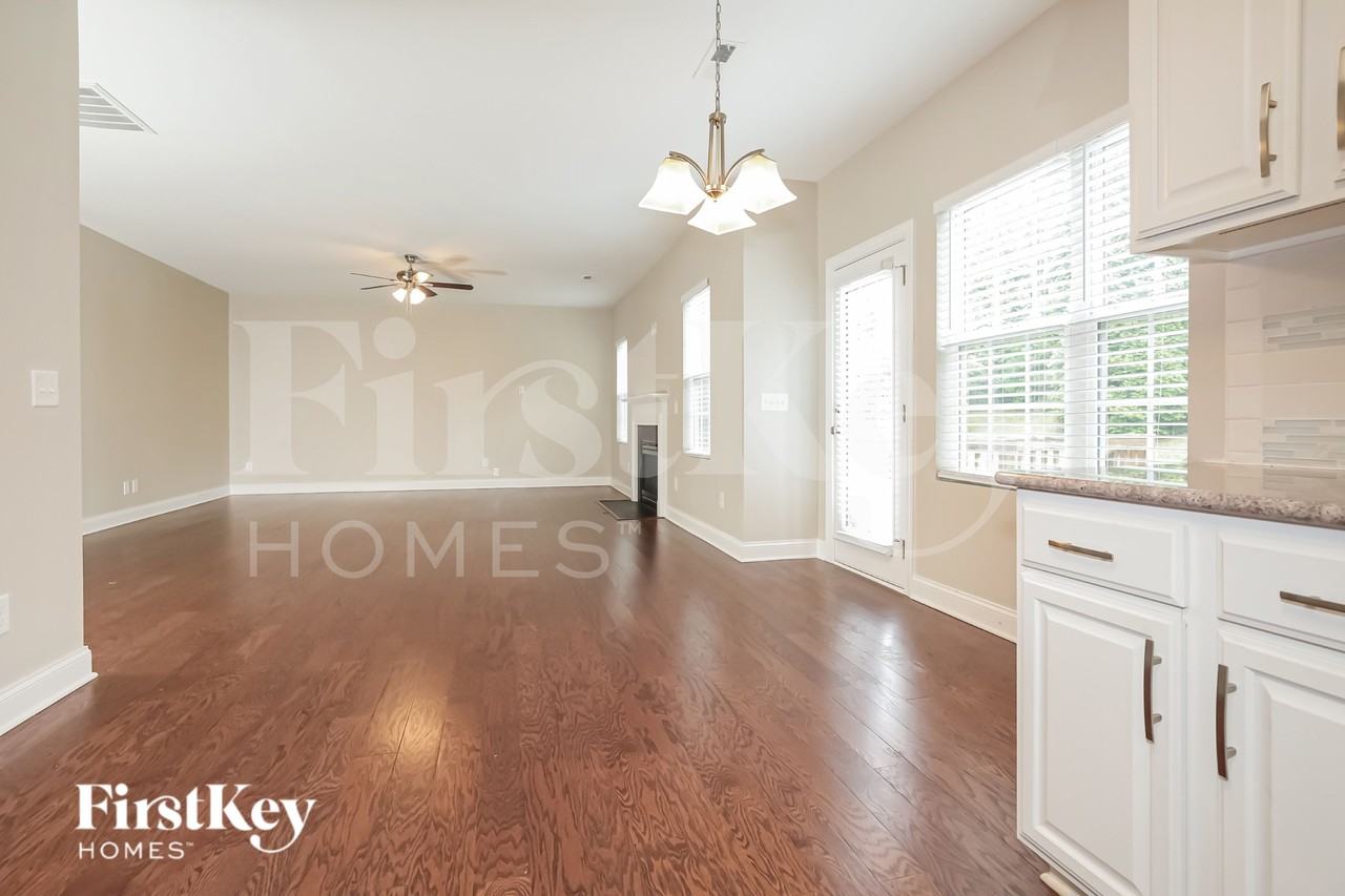6116 Bedstone Dr - Photo 5 of 16