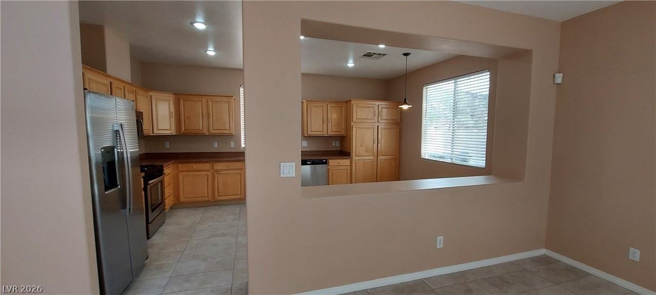 8917 Picket Fence Ave - Photo 6 of 11