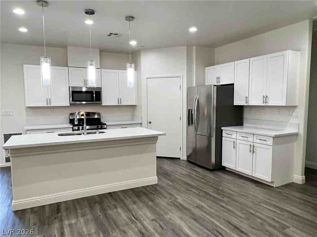 1586 Tilman Ln - Photo 5 of 20