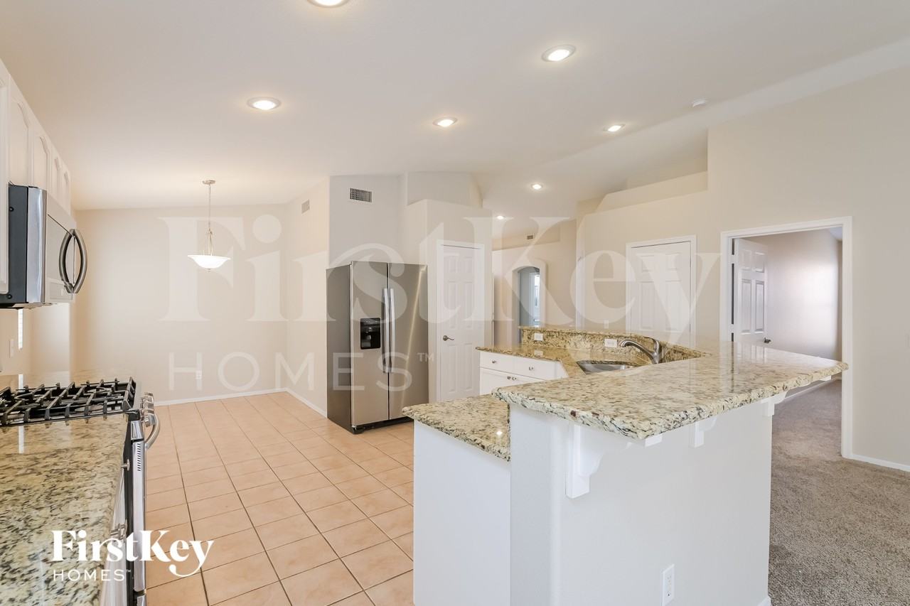 216 Nautical St - Photo 6 of 15