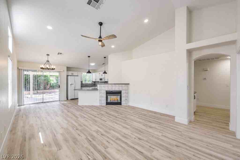1712 Pinion Mesa Ct - Photo 6 of 35