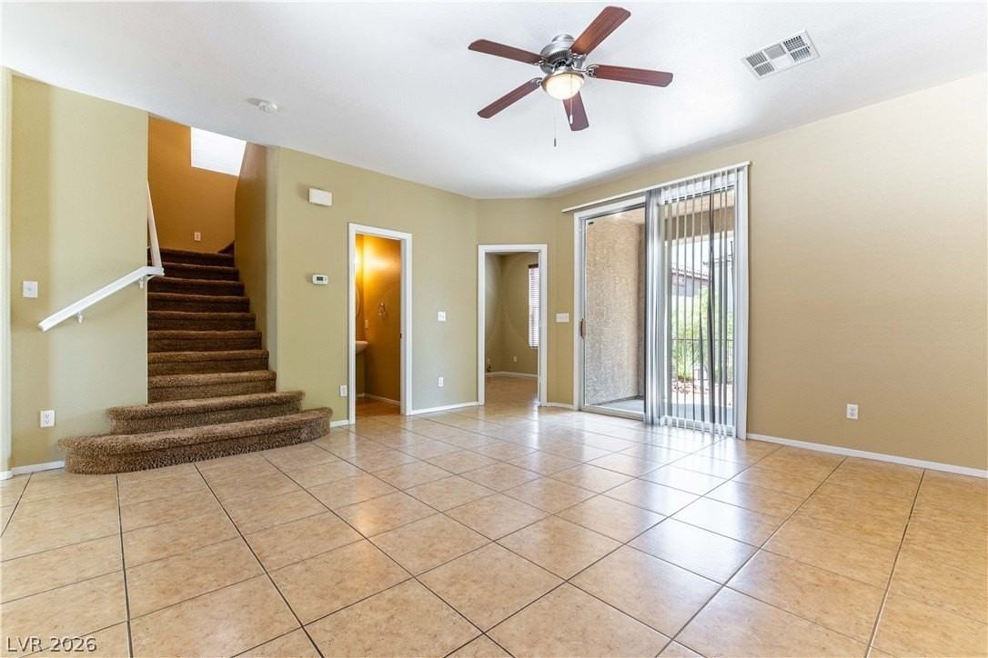 9022 College Green St - Photo 3 of 13