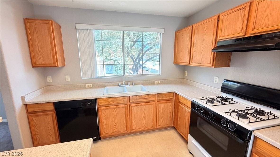 830 Carnegie St #1021 - Photo 5 of 28