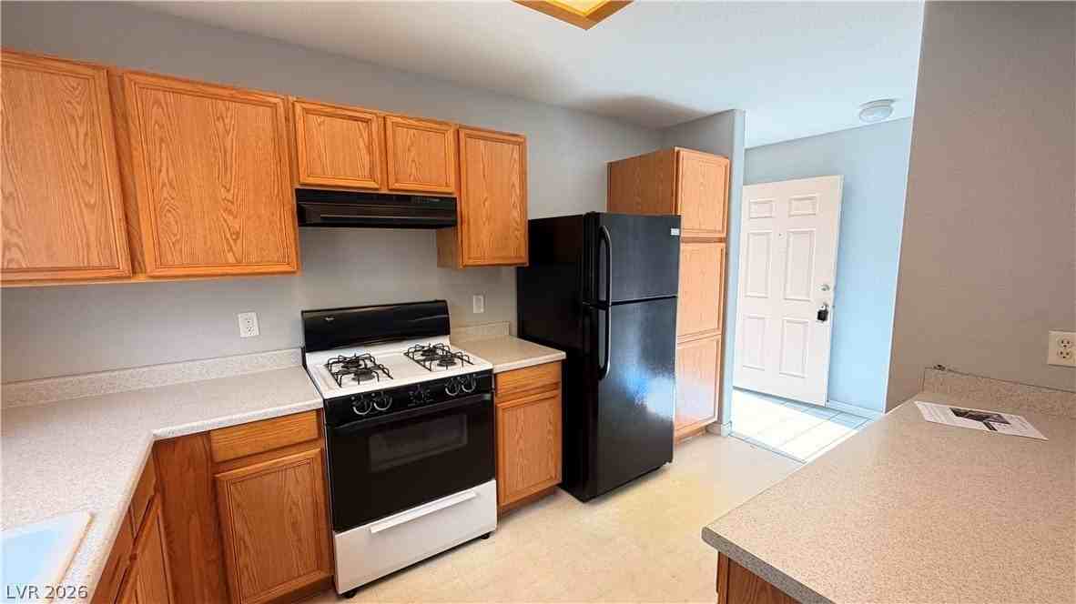 830 Carnegie St #1021 - Photo 6 of 28
