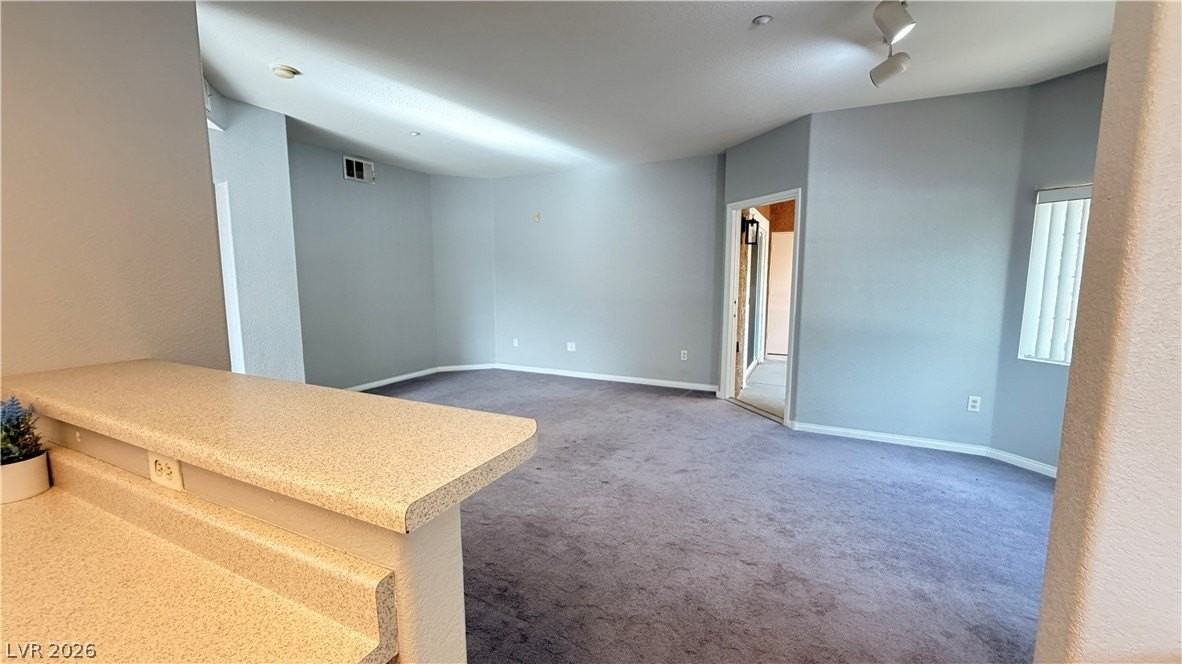 830 Carnegie St #1021 - Photo 7 of 28