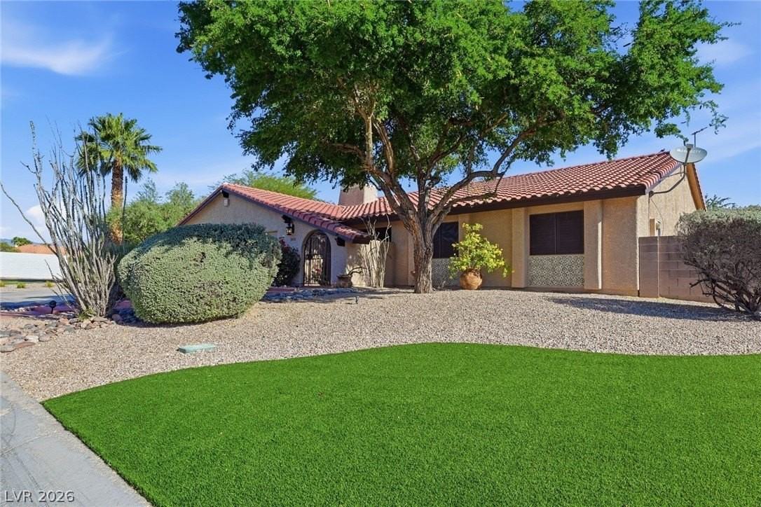 1410 S Monte Cristo Way - Photo 4 of 50