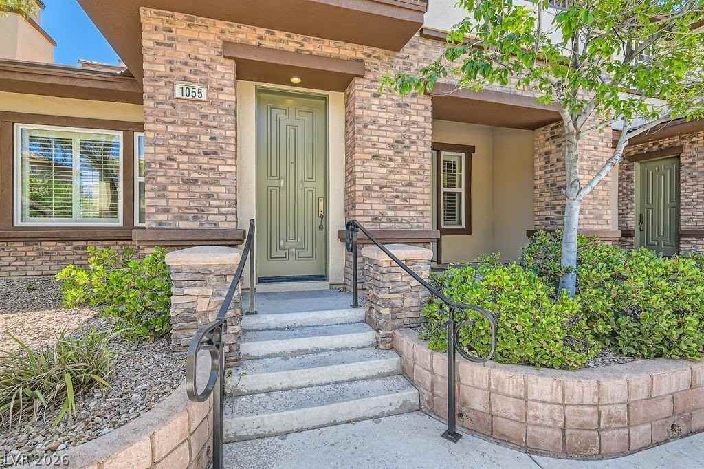 11280 Granite Ridge Dr #1055 - Photo 3 of 32