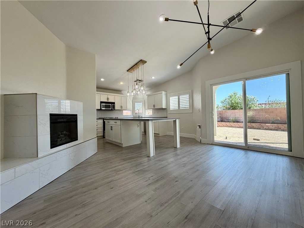 124 Lemongold St - Photo 5 of 19