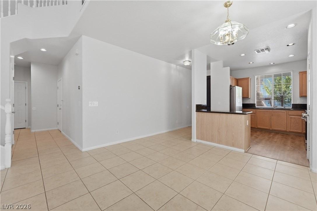 8315 Hunter Brook St - Photo 5 of 25