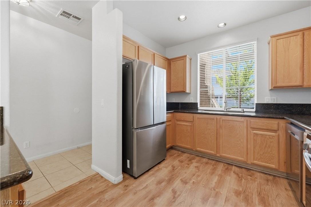 8315 Hunter Brook St - Photo 6 of 25