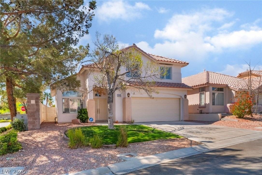 10401 Horseback Ridge Ave - Photo 2 of 23
