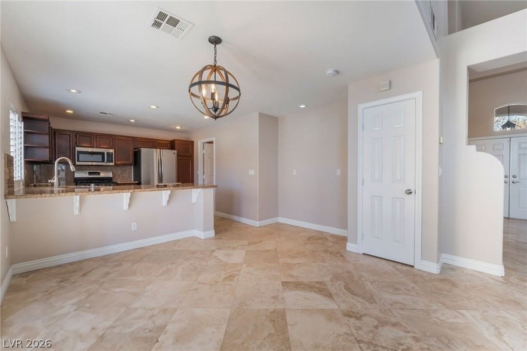 10401 Horseback Ridge Ave - Photo 7 of 23