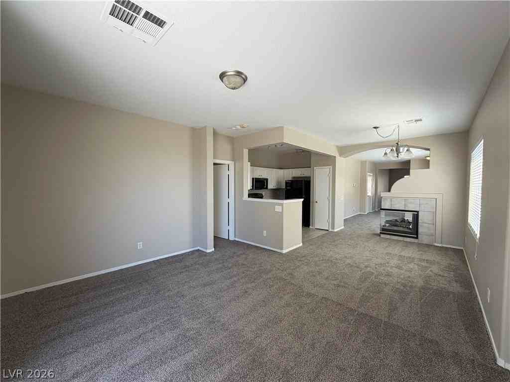 10975 Pumpkin Ridge Ave - Photo 3 of 13