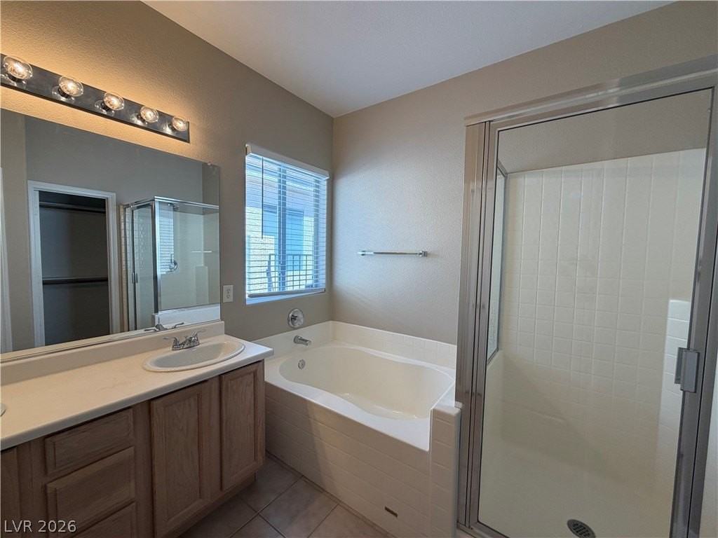 10975 Pumpkin Ridge Ave - Photo 6 of 13
