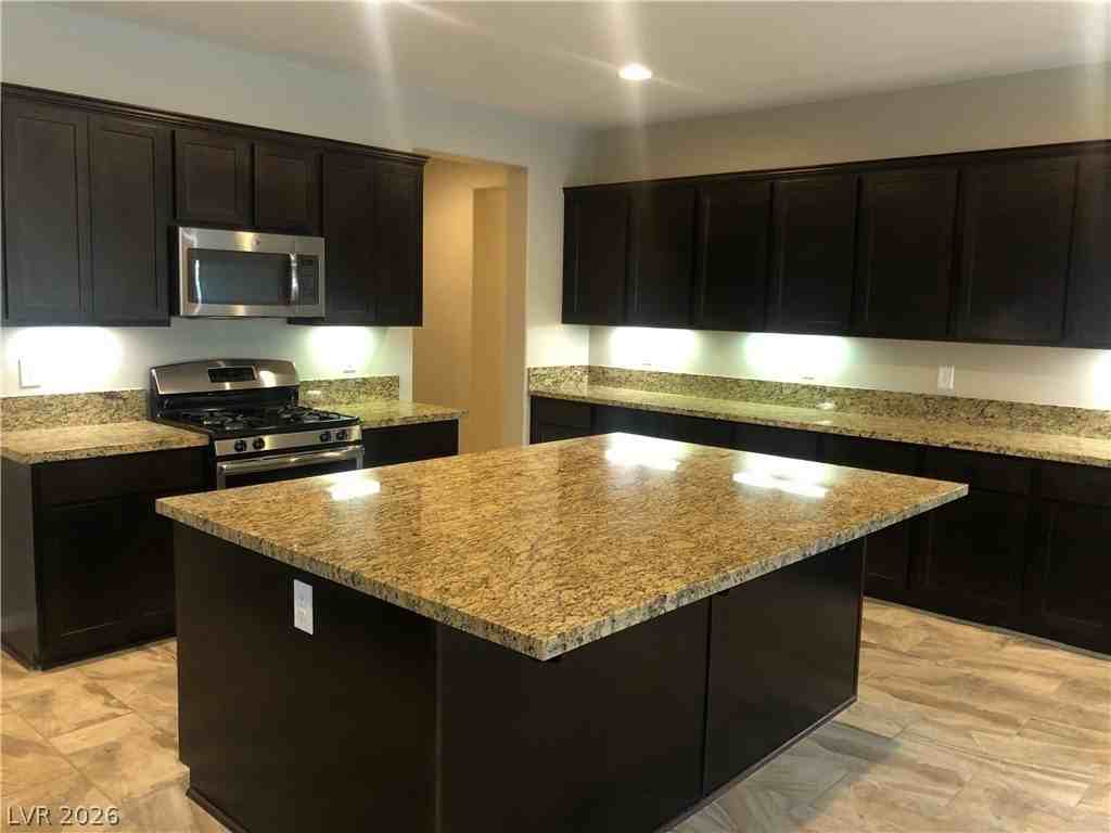1513 Blues Ln - Photo 5 of 26