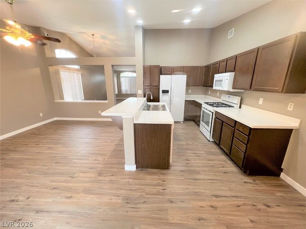 1929 Blue Ribbon Dr - Photo 6 of 22