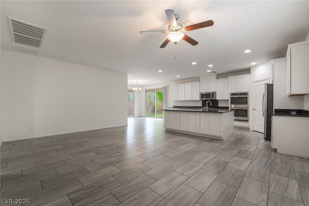 6244 Hambledon Hill Rd - Photo 6 of 32