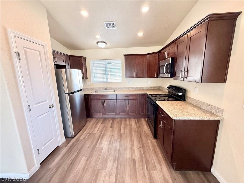 640 E Alabama St #1 - Photo 4 of 15