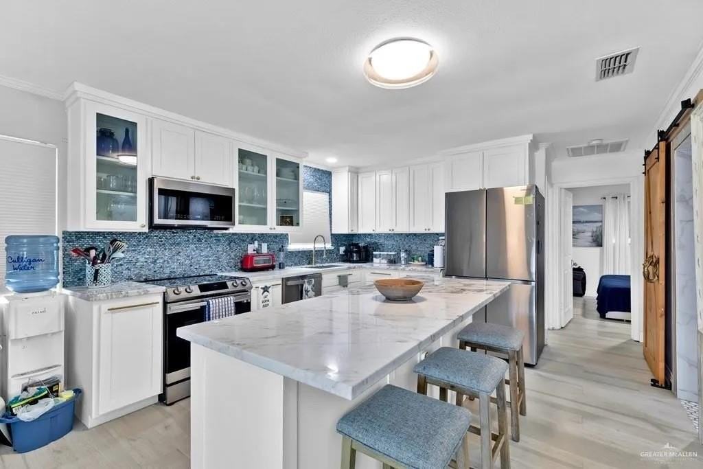 210 W Gardenia St #12 - Photo 7 of 19