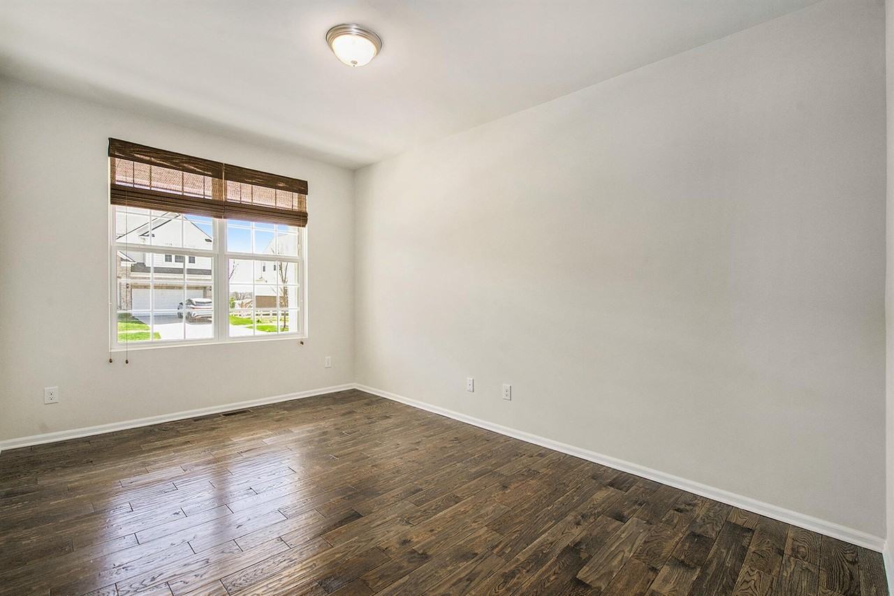 2895 Dillon Dr - Photo 6 of 40