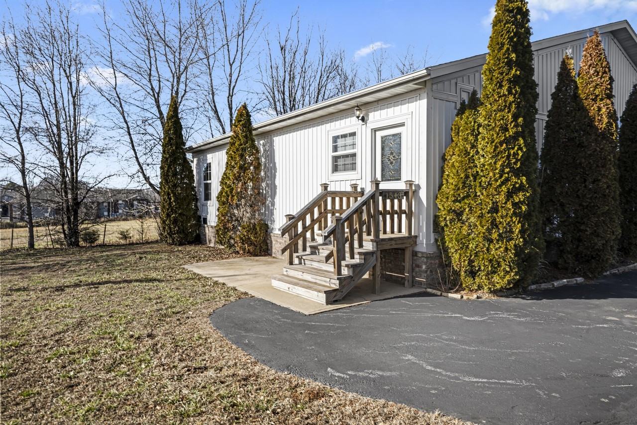 1543 S Tuscany Ct - Photo 2 of 18