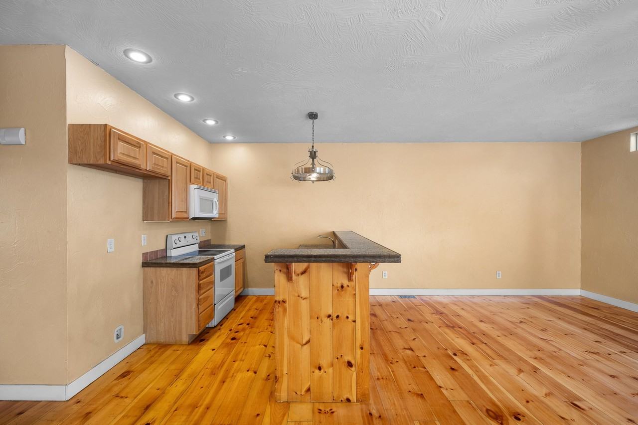 1543 S Tuscany Ct - Photo 7 of 18