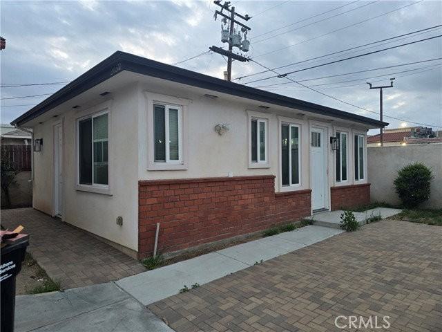 205 E Bencamp St - Photo 2 of 5