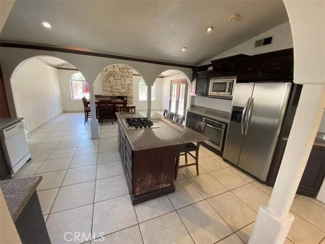1862 Hollandale Ave - Photo 2 of 8
