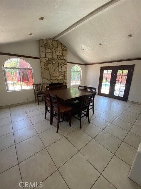 1862 Hollandale Ave - Photo 3 of 8