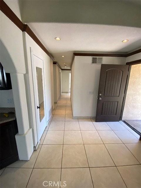 1862 Hollandale Ave - Photo 6 of 8