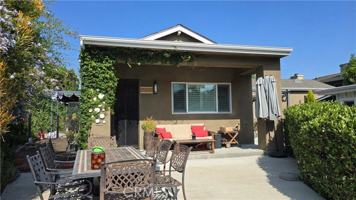 featured image of 1018 La Presa Dr