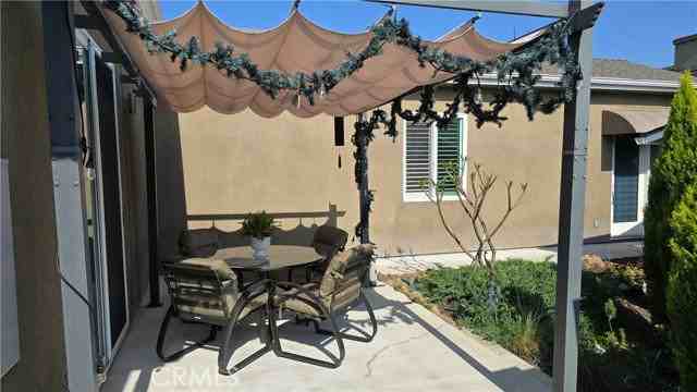 1018 La Presa Dr - Photo 7 of 8