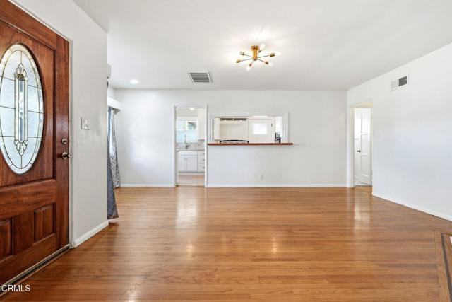 3153 Orange Ave - Photo 3 of 8